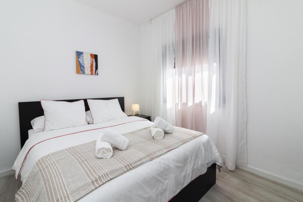Homeforguest Amplio Apartamento En El Centro De Santa Cruz Ngoại thất bức ảnh